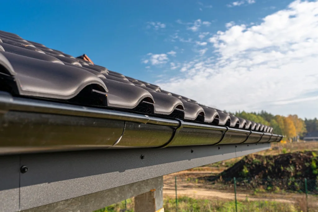 Riverbend Gutter Cleaning Decatur hero background